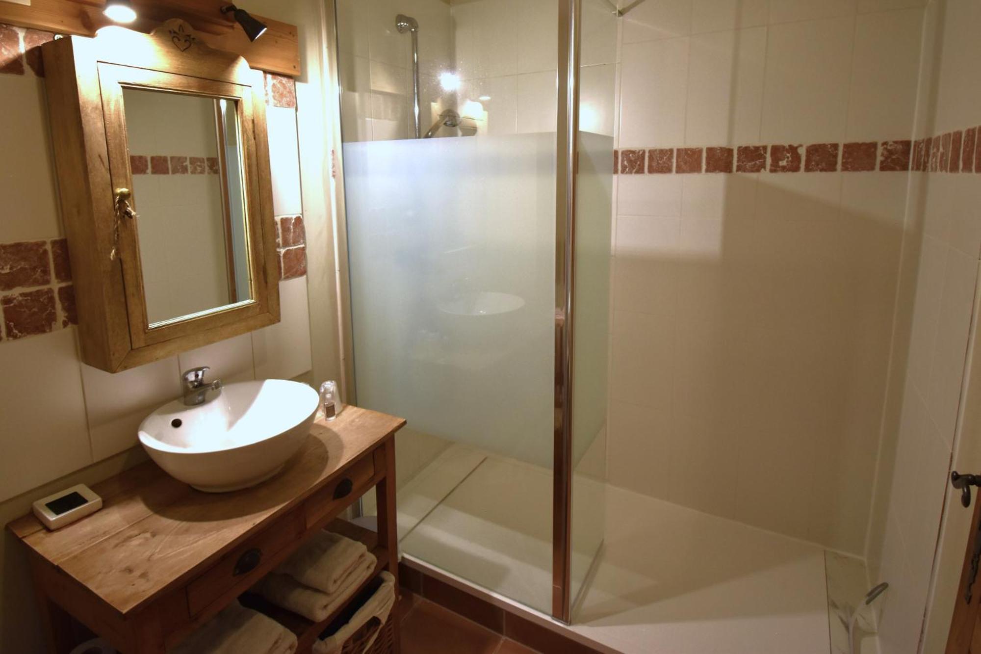 La Cle Des Bois Bed and Breakfast Le Bourg-dʼOisans Eksteriør billede